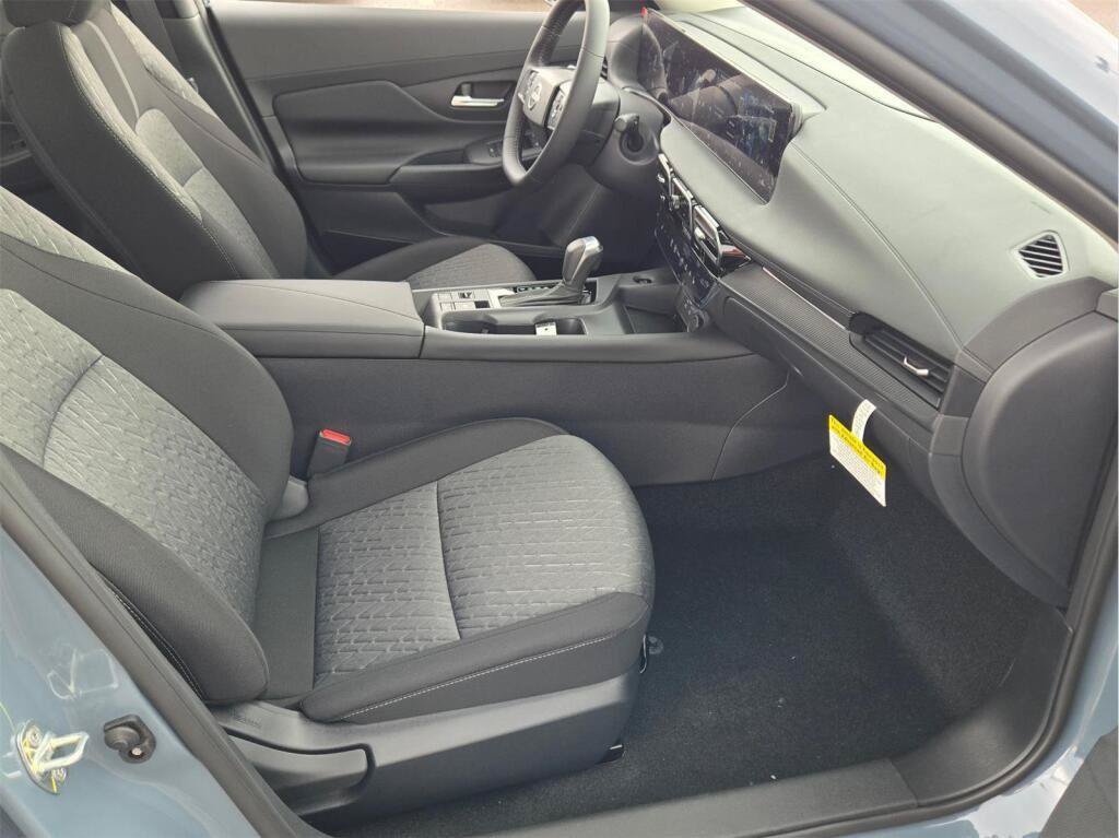 New 2026 Nissan Sentra SV w/ SV Convenience Package FWD image 4