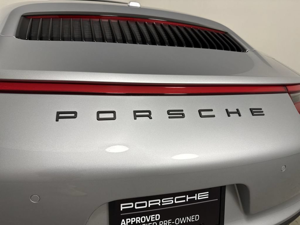 Certified 2017 Porsche 911 Carrera 4 AWD/4WD image 19