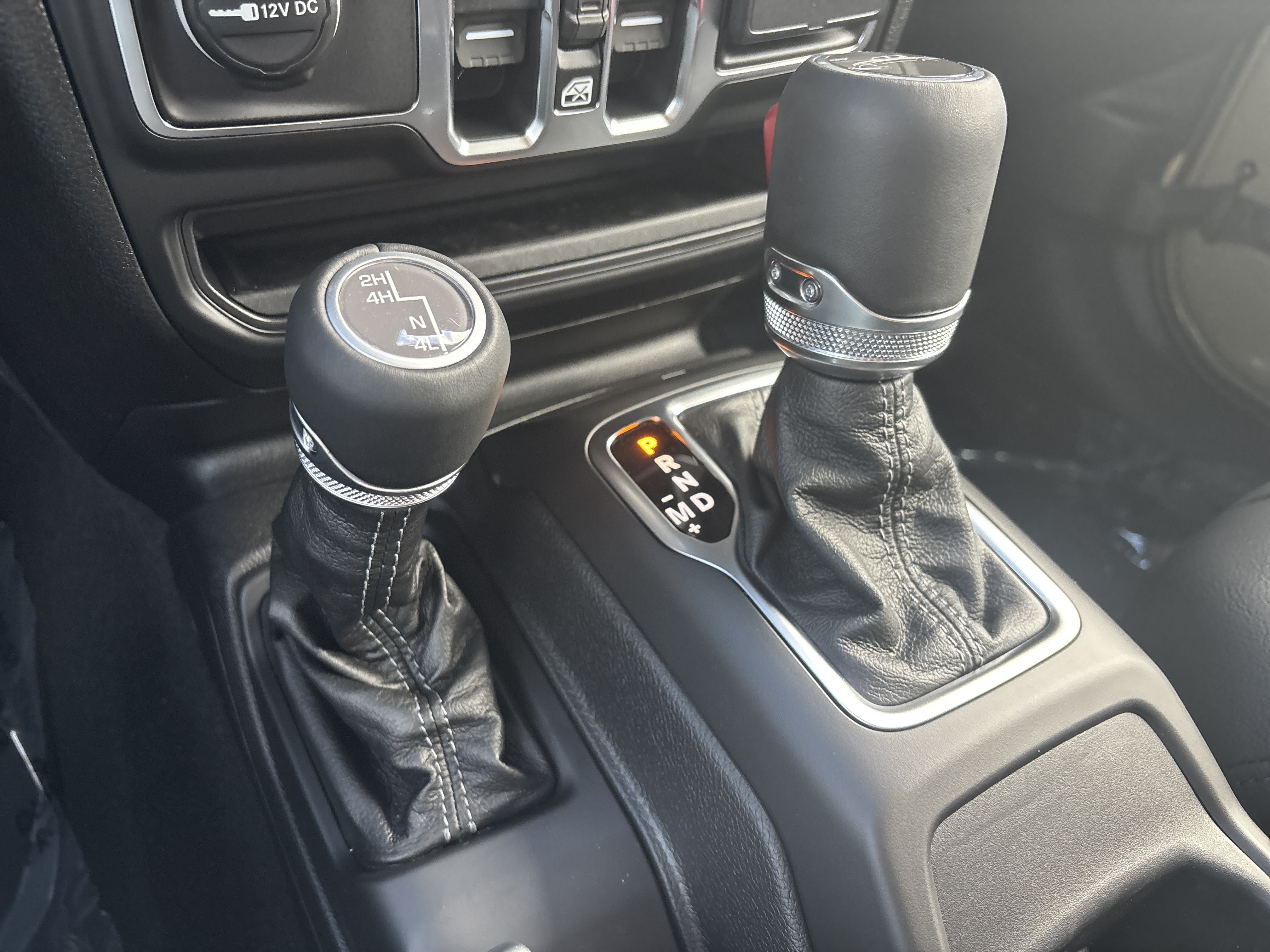 New 2026 Jeep Gladiator Sport AWD/4WD image 19