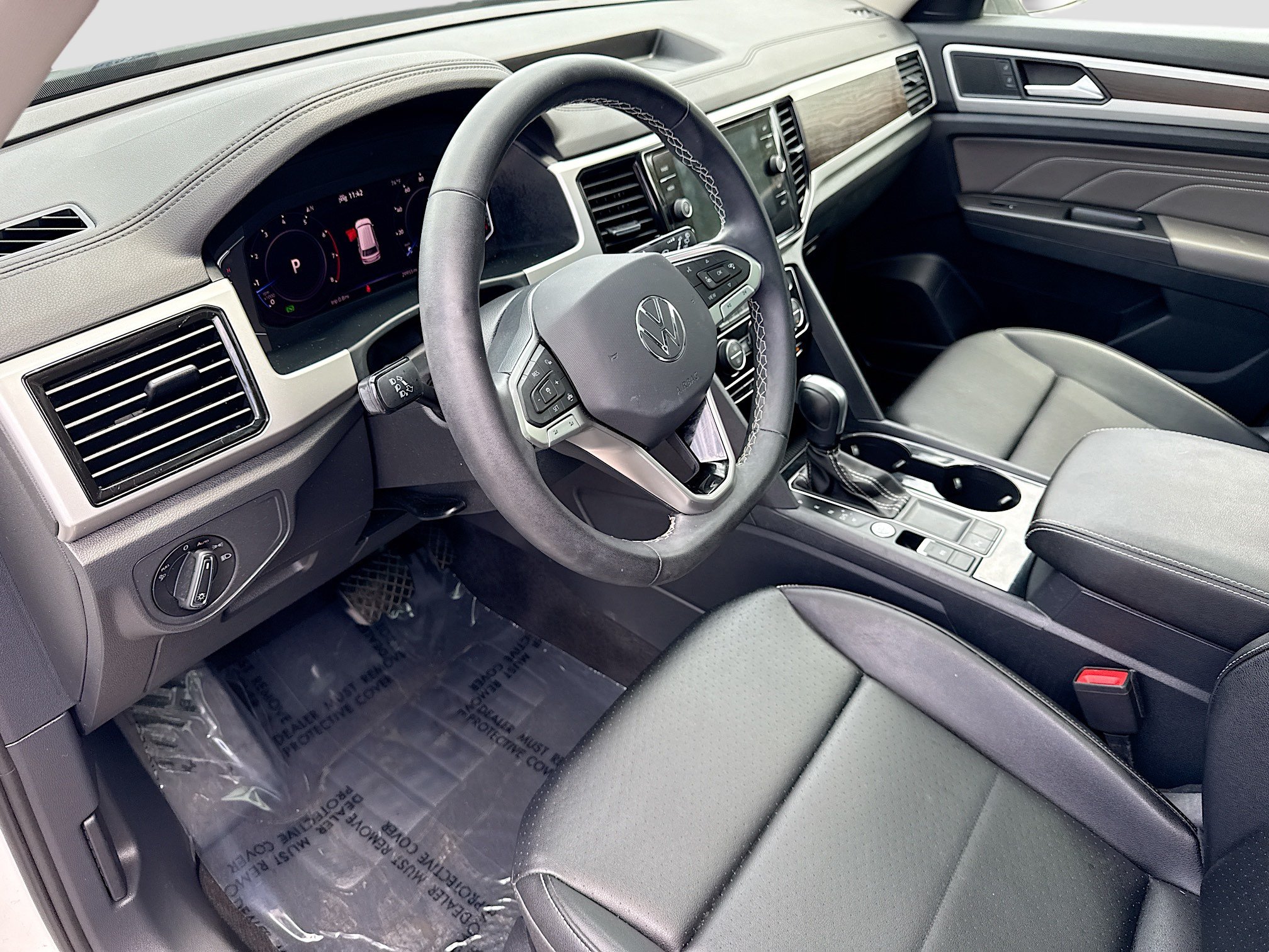 Used 2023 Volkswagen Atlas SE w/ Panoramic Sunroof Package FWD image 27