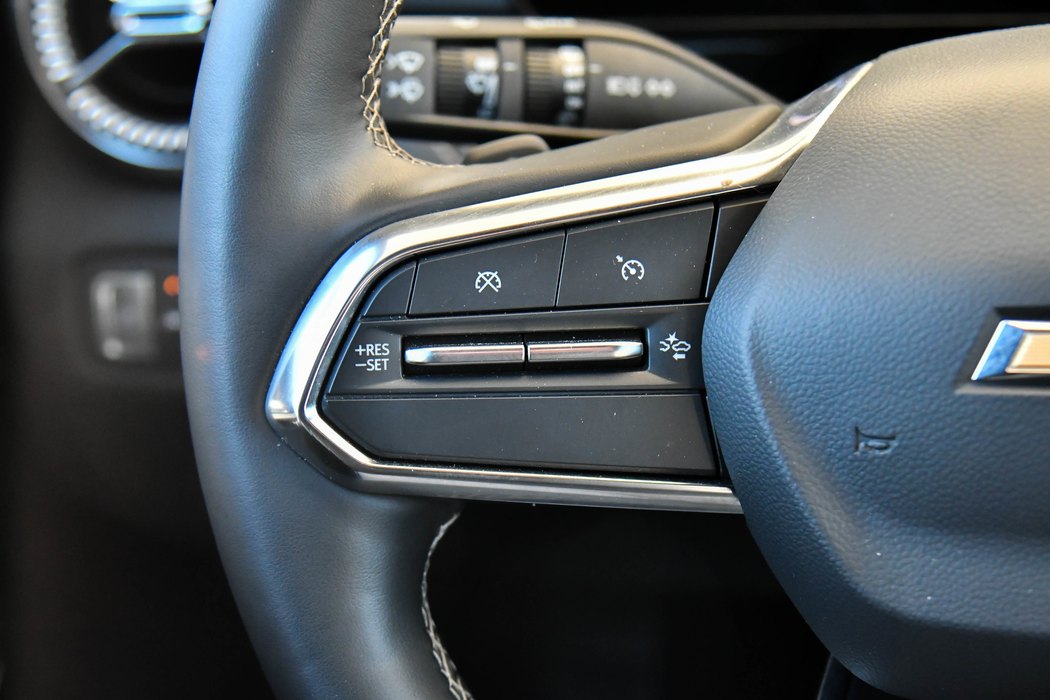 Used 2024 Chevrolet Blazer EV LT image 39