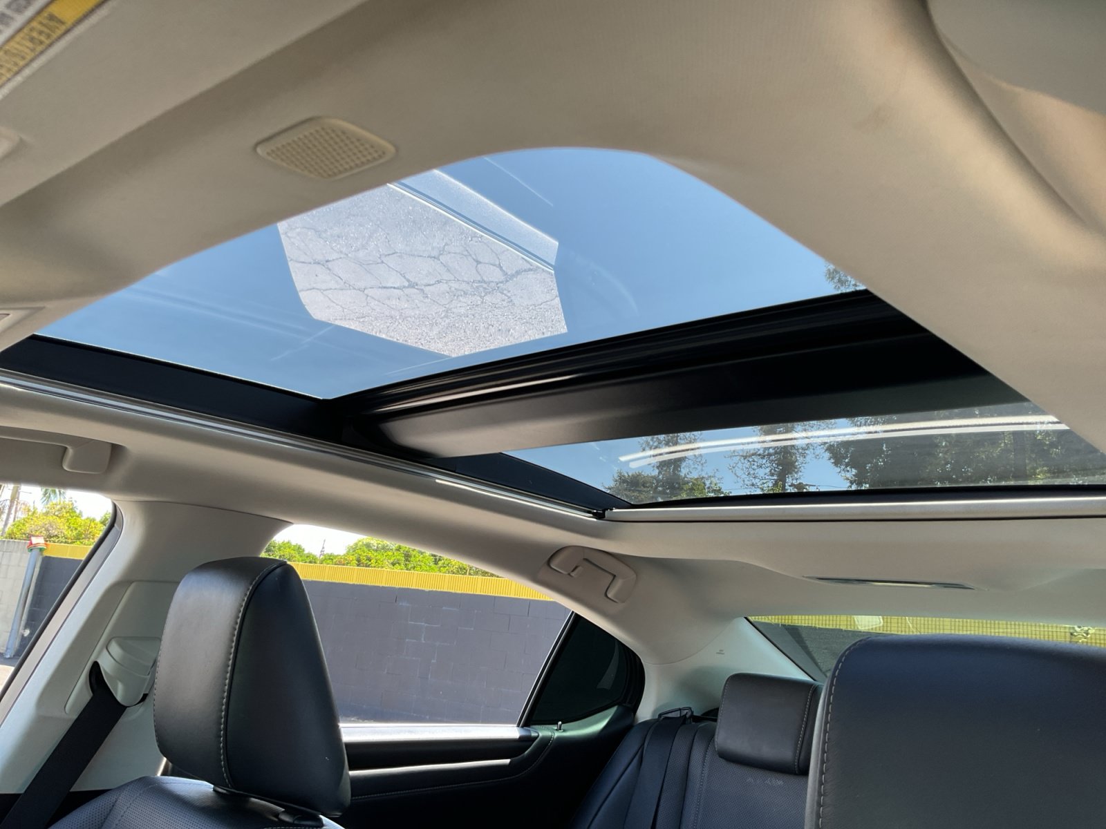 Used 2022 Lexus ES 350 w/ Accessory Package 2 FWD image 28