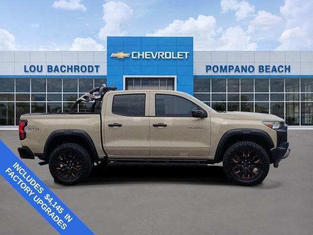 Used 2023 Chevrolet Colorado Trail Boss w/ Technology Package AWD/4WD image 2