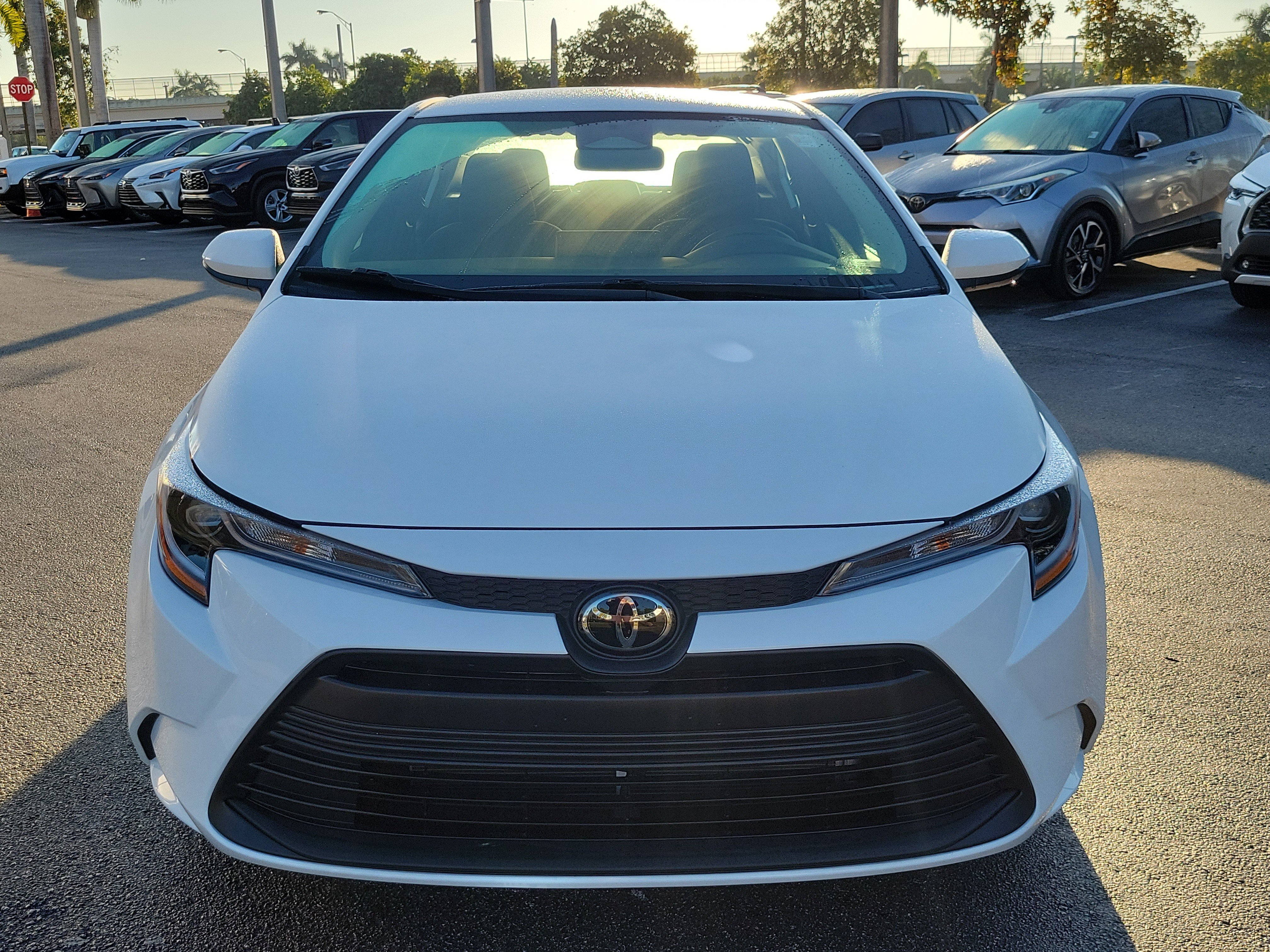 Used 2025 Toyota Corolla LE image 3