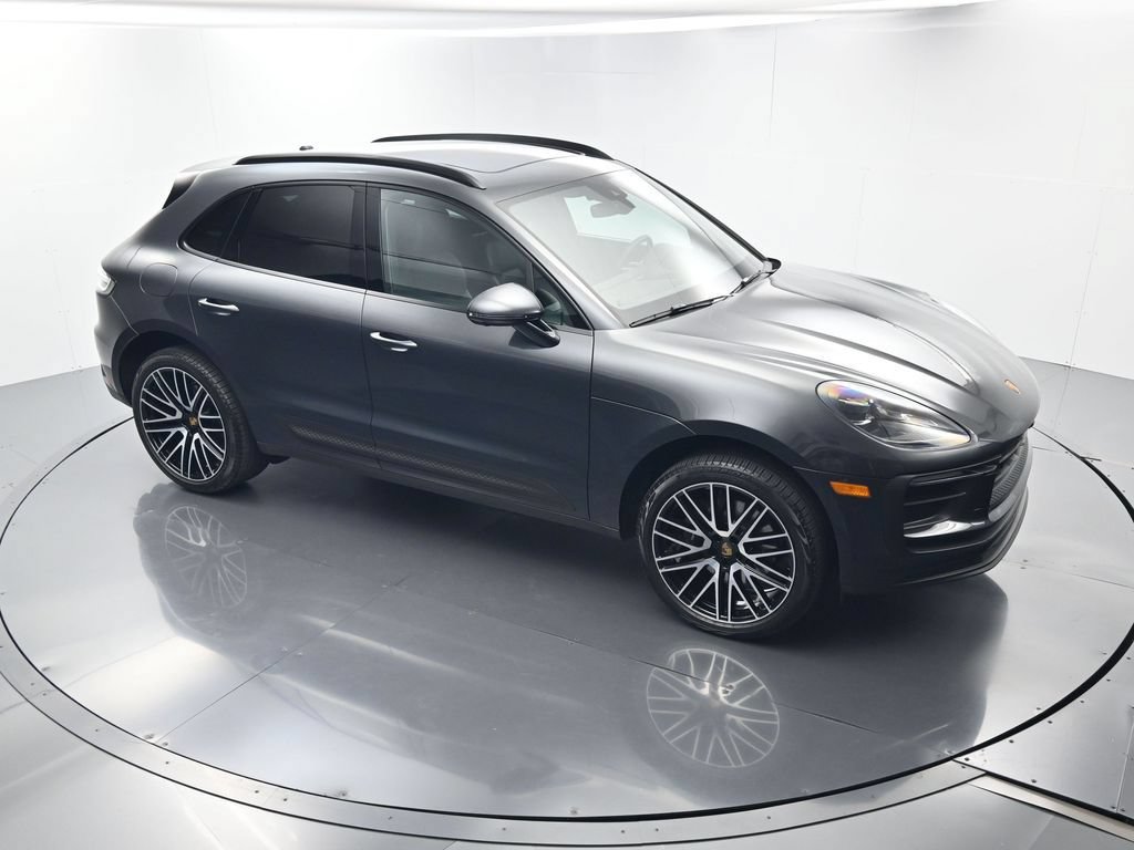 Certified 2026 Porsche Macan AWD/4WD image 42