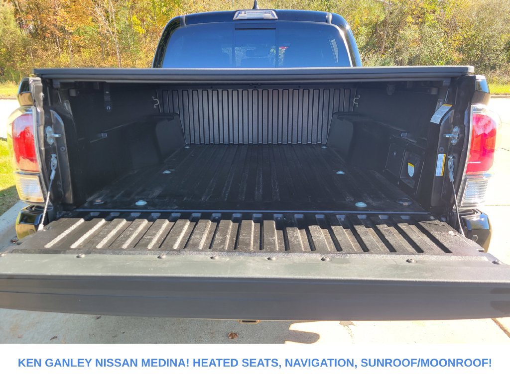 Used 2023 Toyota Tacoma Limited AWD/4WD image 5