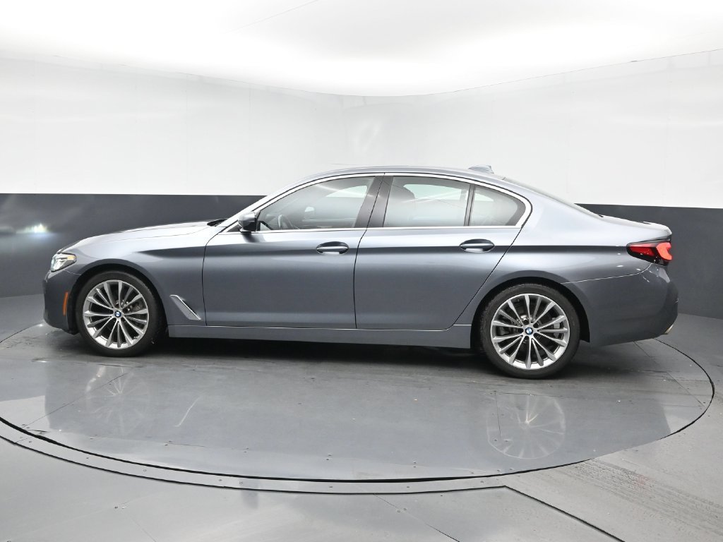 Used 2021 BMW 530i xDrive w/ Convenience Package AWD/4WD image 4