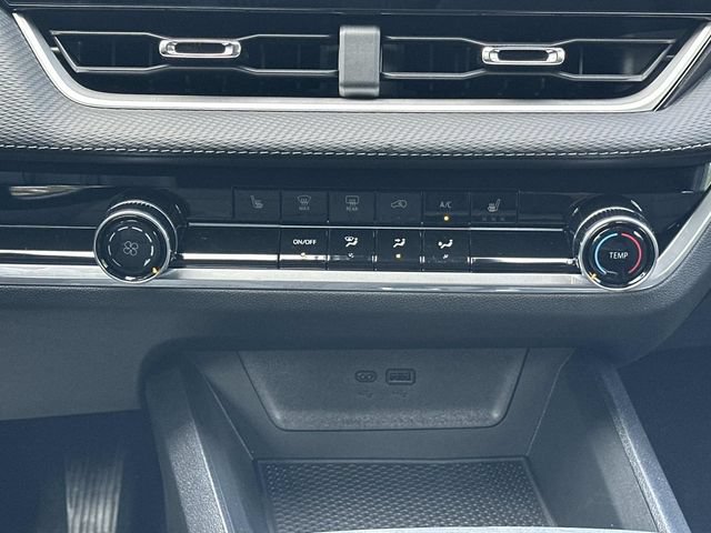 New 2026 Chevrolet Equinox LT w/ Safety and Technology Package FWD image 14