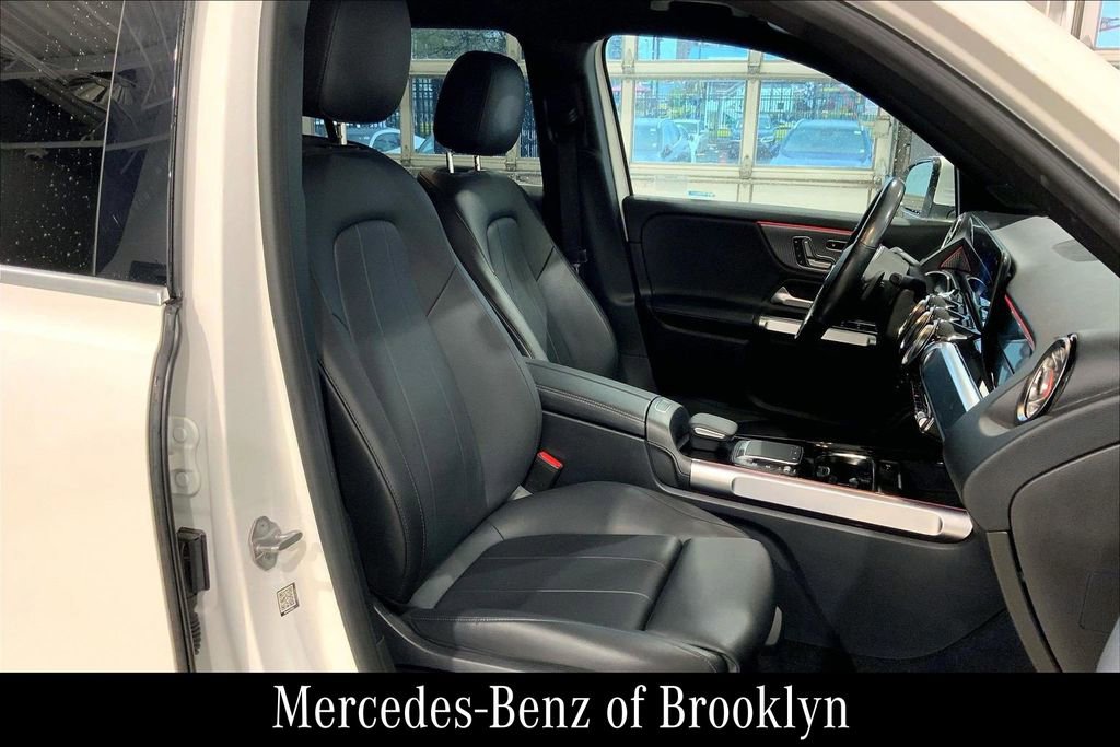 Certified 2021 Mercedes-Benz GLB 250 4MATIC image 11