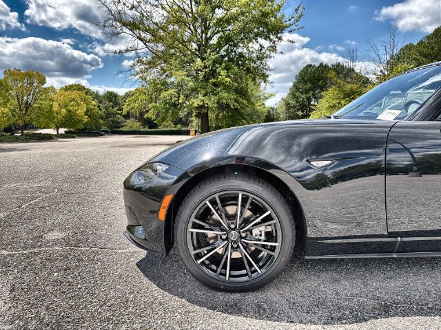 New 2026 MAZDA MX-5 Miata RF Grand Touring RWD image 10