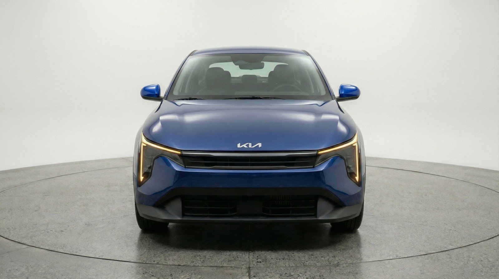 Used 2025 Kia K4 LXS image 2