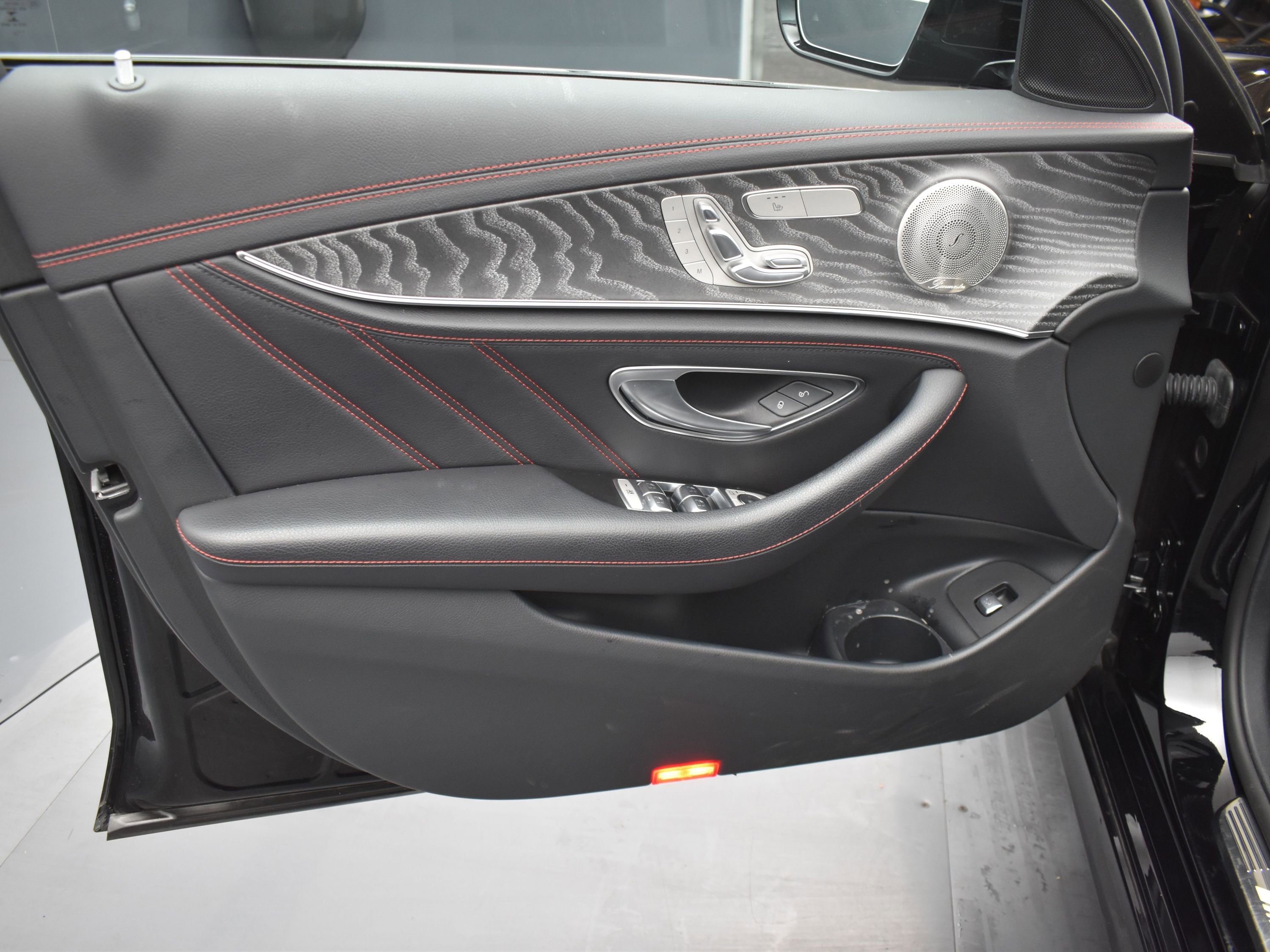 Used 2022 Mercedes-Benz E 53 AMG 4MATIC Sedan image 9