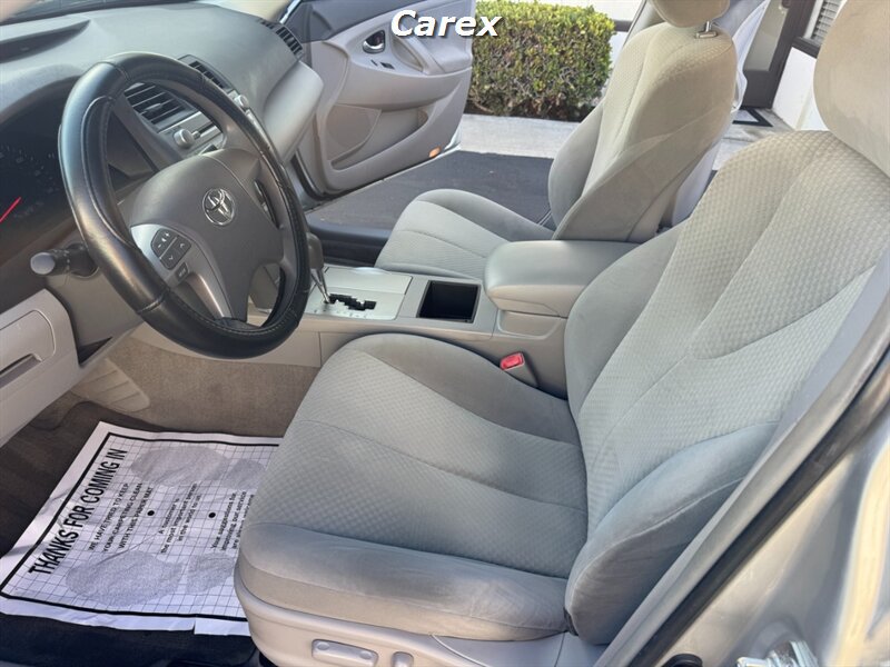 Used 2009 Toyota Camry LE FWD image 13