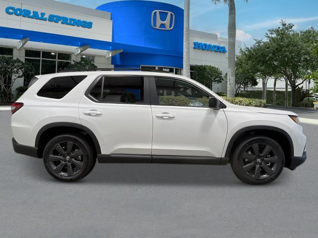New 2025 Honda Pilot Sport image 8
