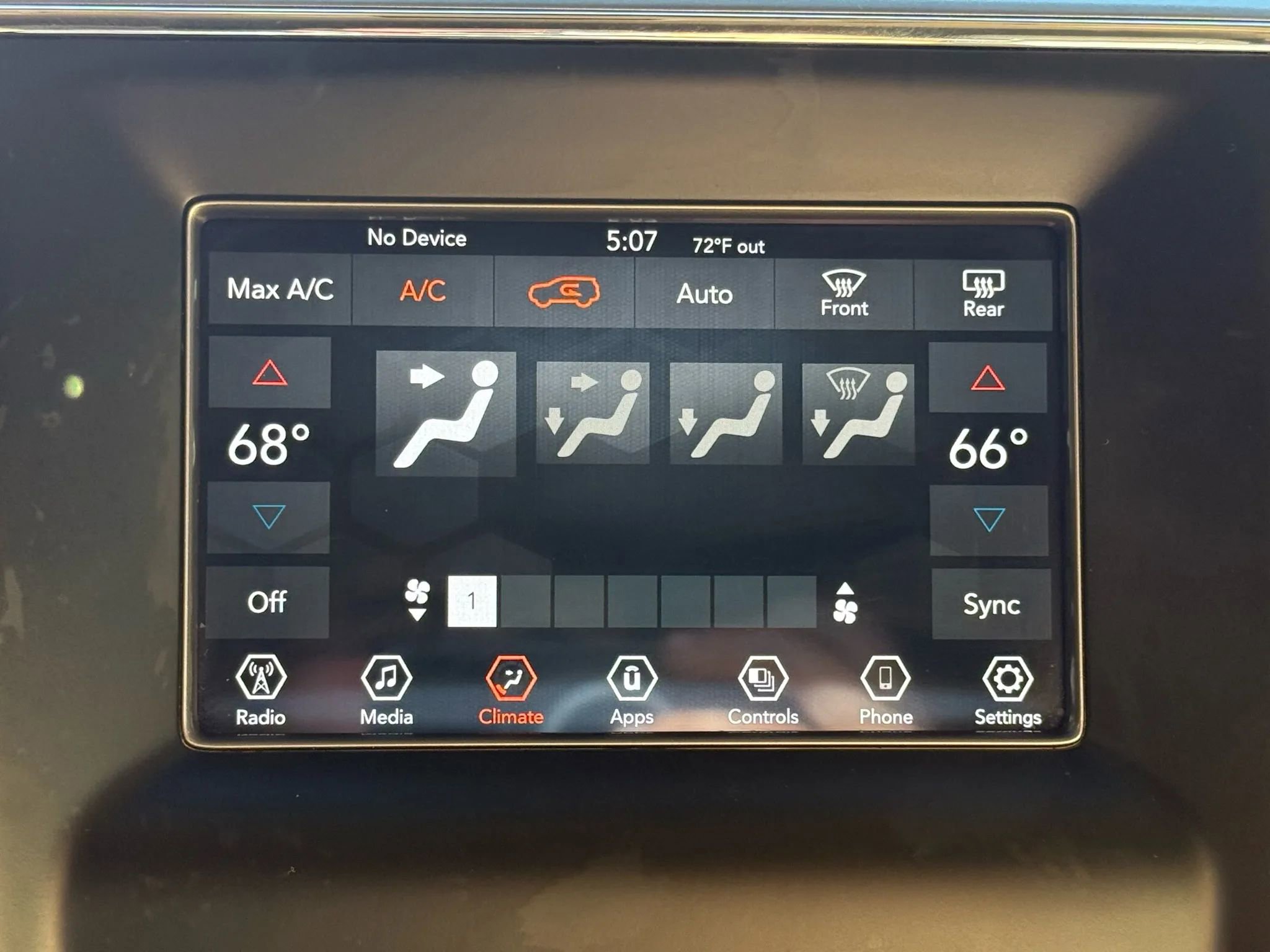 Used 2021 Jeep Grand Cherokee Laredo image 35