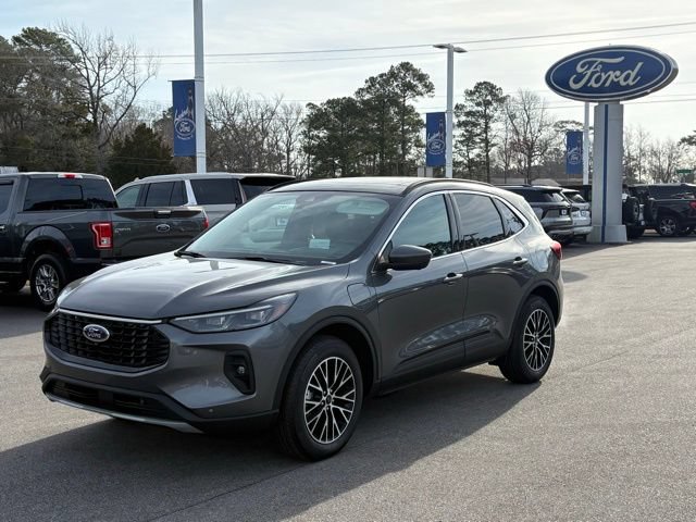 New 2025 Ford Escape SE w/ PHEV Premium Package FWD 360° Tour
