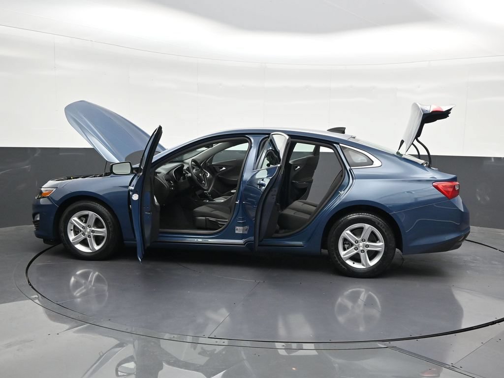 Used 2024 Chevrolet Malibu LS FWD image 38