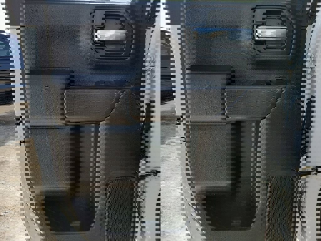 Used 2022 Chevrolet Silverado 2500 W/T w/ WT Convenience Package image 8