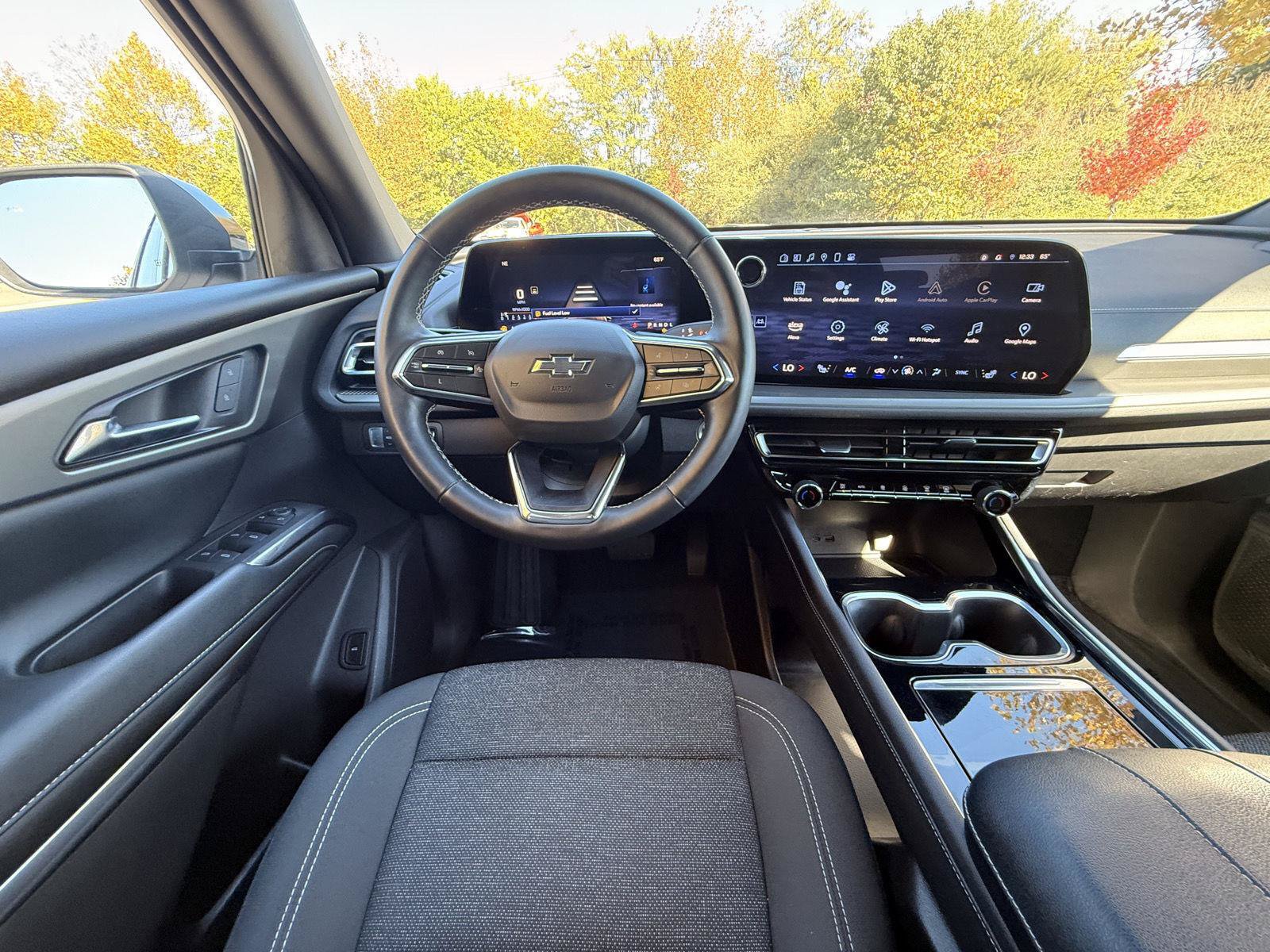 Used 2024 Chevrolet Traverse LS w/ Midnight/Sport Edition FWD image 22
