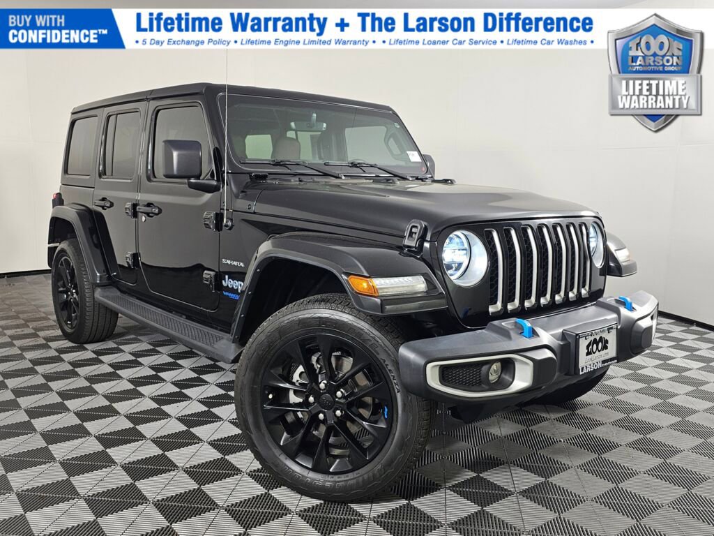 Used 2022 Jeep Wrangler Unlimited Sahara image 1