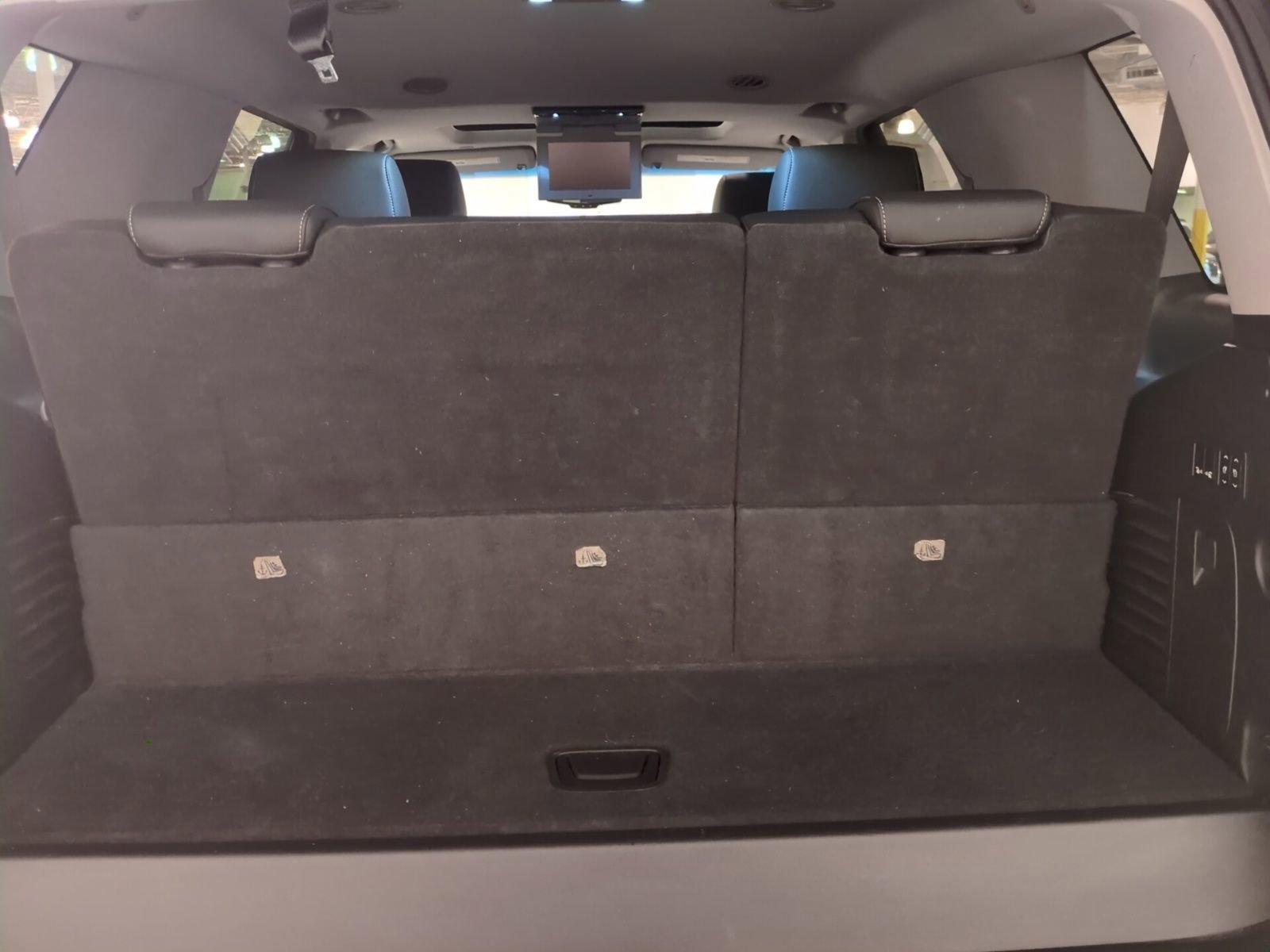 Used 2018 GMC Yukon SLT w/ Premium Edition image 13