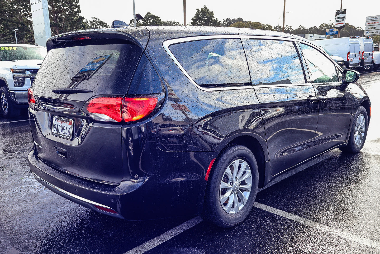 Used 2018 Chrysler Pacifica Touring Plus image 20