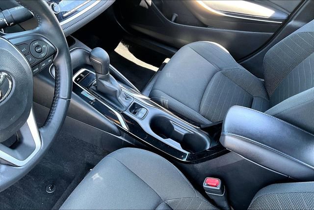 Used 2022 Toyota Corolla SE w/ SE Premium Package FWD image 16