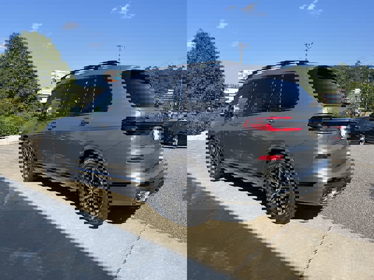 New 2026 BMW X7 xDrive40i w/ M Sport Package image 6