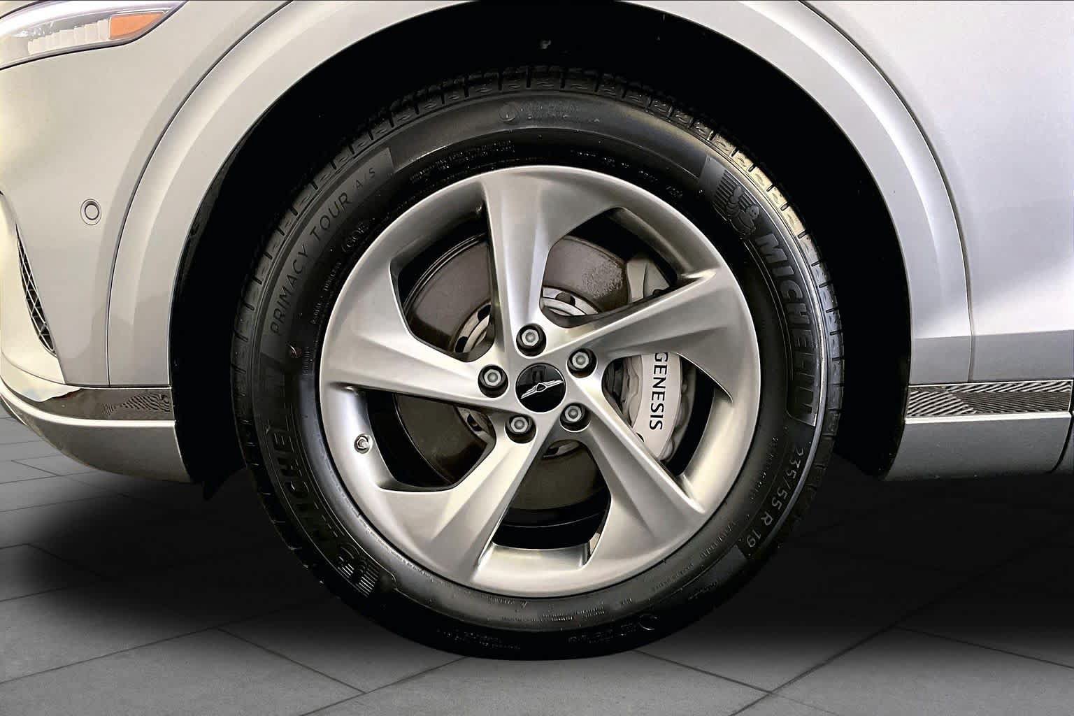 Used 2026 Genesis GV70 2.5T Advanced AWD/4WD image 11