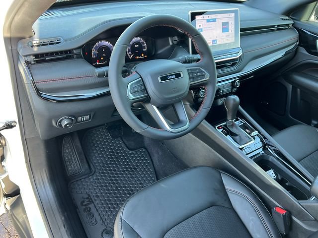 New 2026 Jeep Compass Trailhawk w/ Sun, Sound & Navigation Group image 17