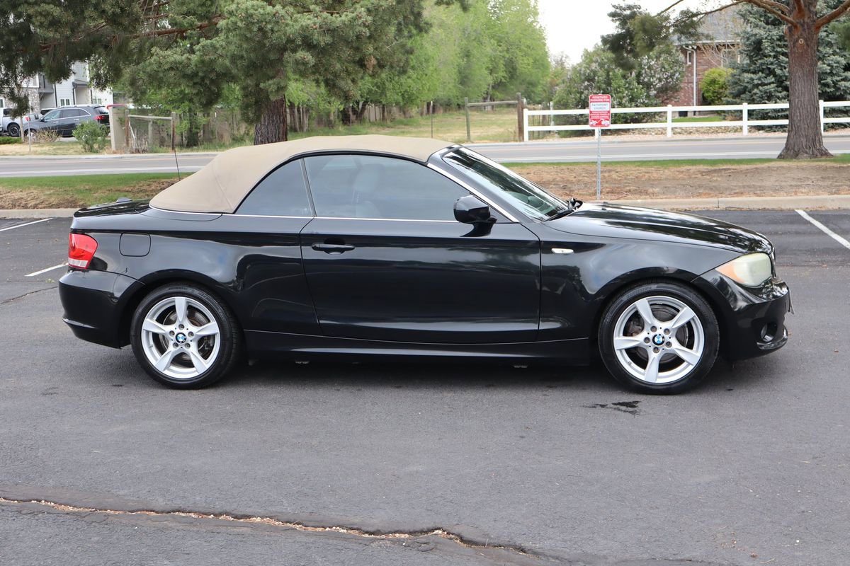 Used 2013 BMW 128i Convertible RWD image 3