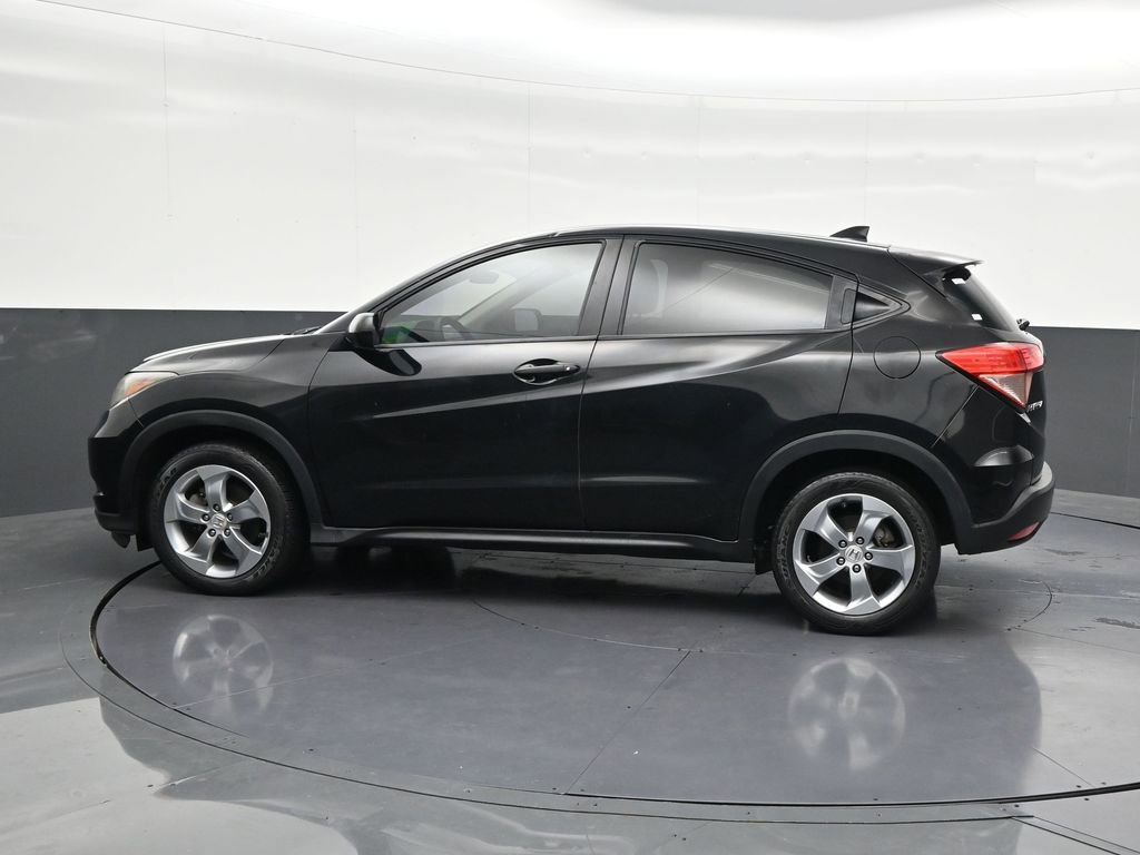 Used 2018 Honda HR-V LX image 2
