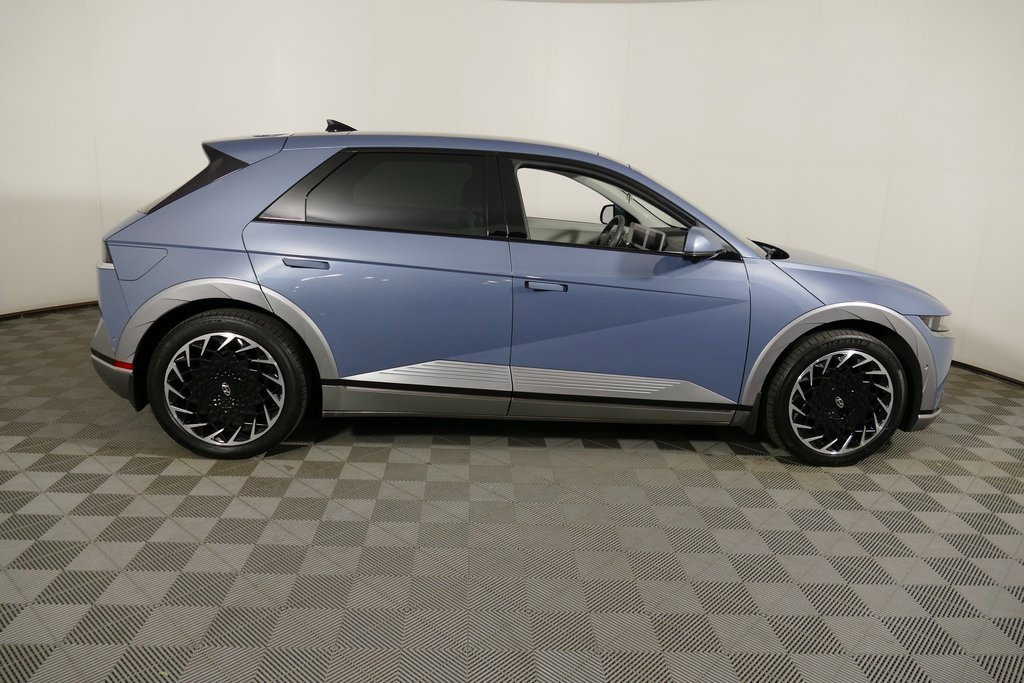 Used 2022 Hyundai Ioniq 5 Limited w/ Cargo Package image 2