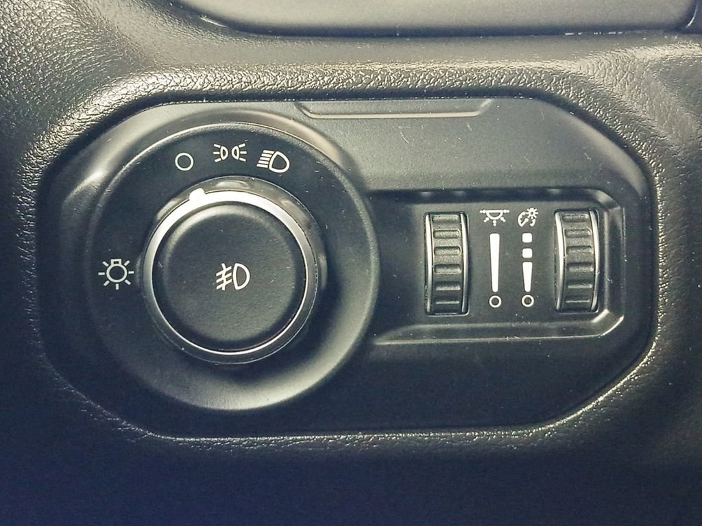 Used 2022 Jeep Wrangler Unlimited Sport image 12