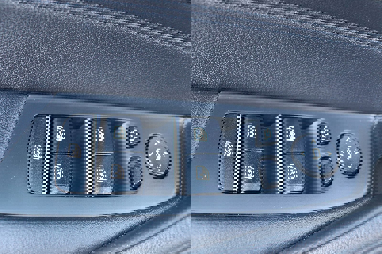 Used 2020 BMW 530i xDrive image 26