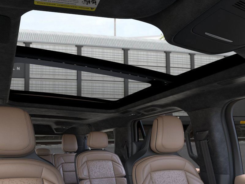 New 2025 Lincoln Navigator L Black Label image 22