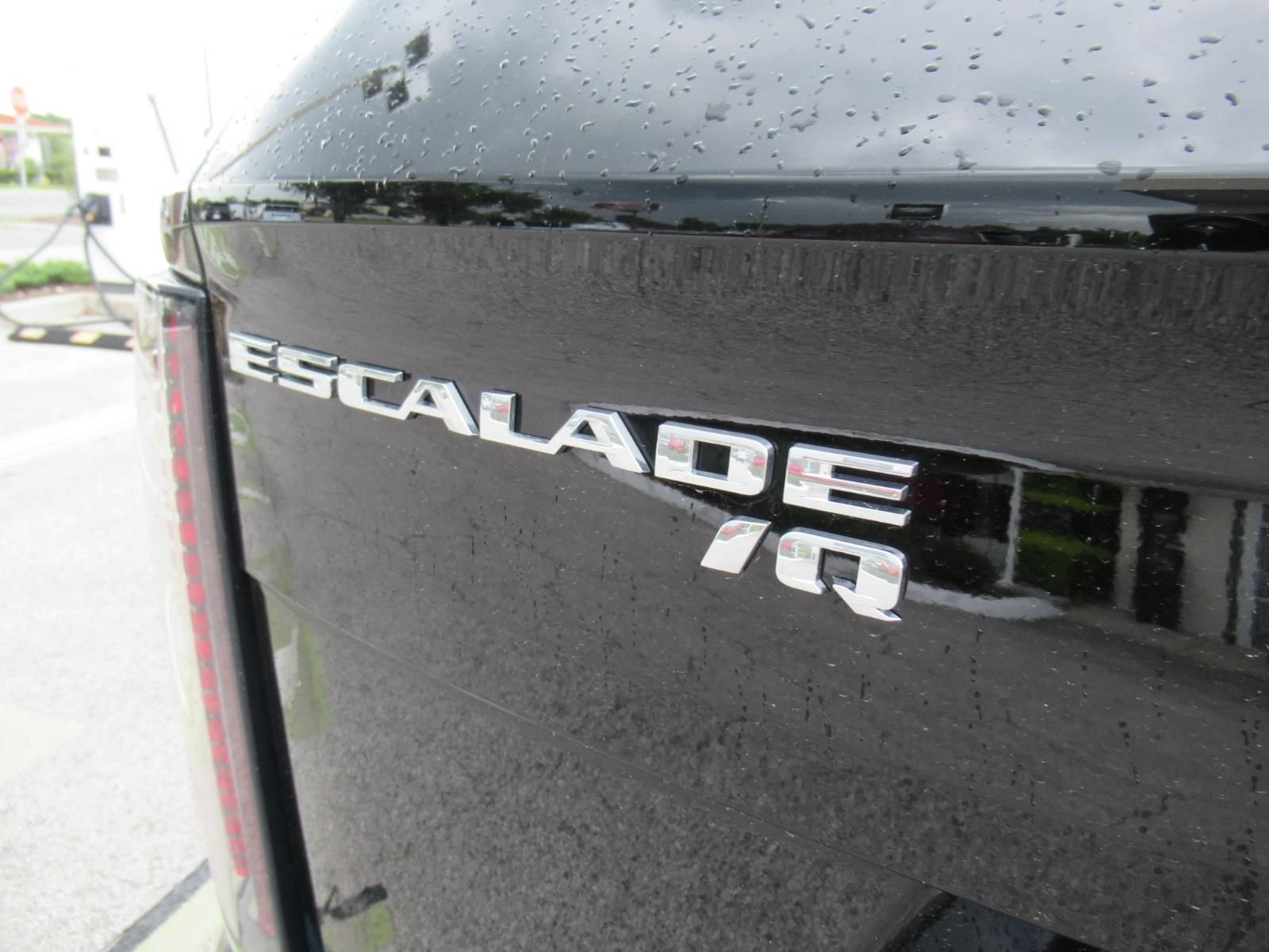 Used 2026 Cadillac Escalade IQ Sport 1 AWD/4WD image 9