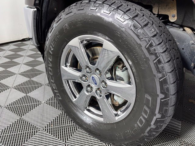 Used 2018 Ford F150 XLT w/ Equipment Group 302A Luxury AWD/4WD image 13