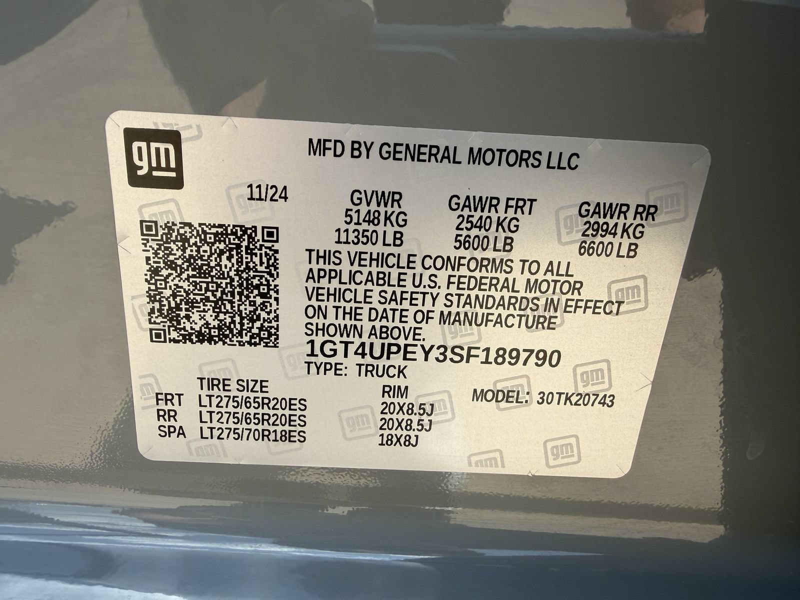 Used 2025 GMC Sierra 2500 AT4 w/ AT4 Premium Plus Package AWD/4WD image 32