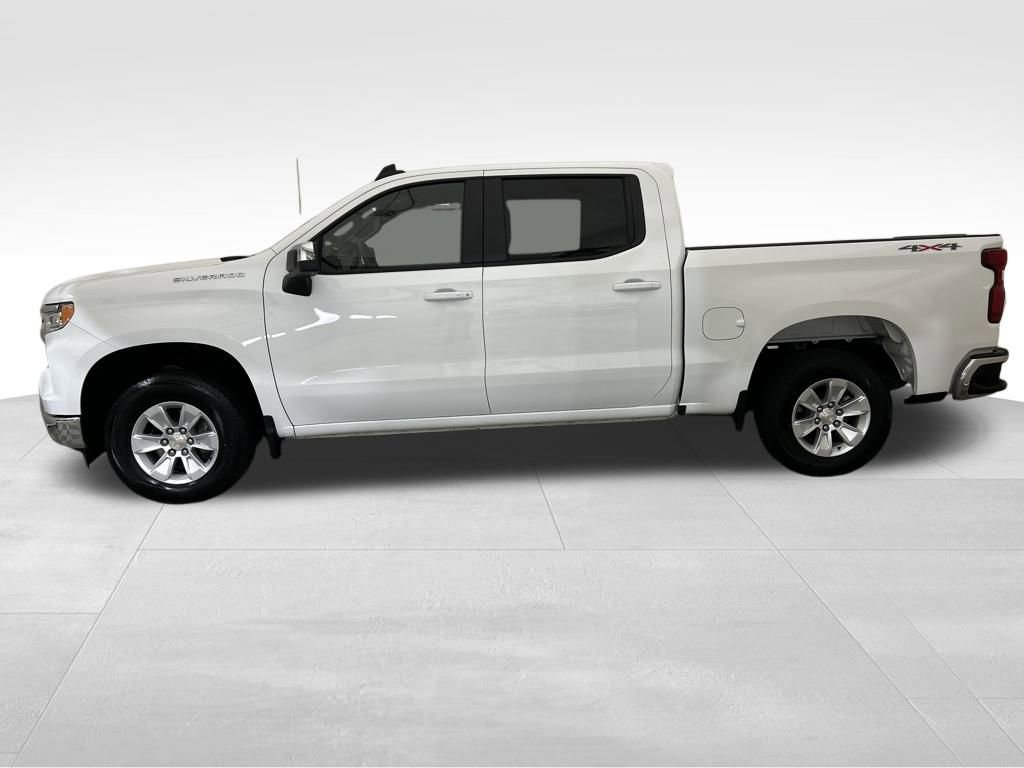 Used 2025 Chevrolet Silverado 1500 LT image 2
