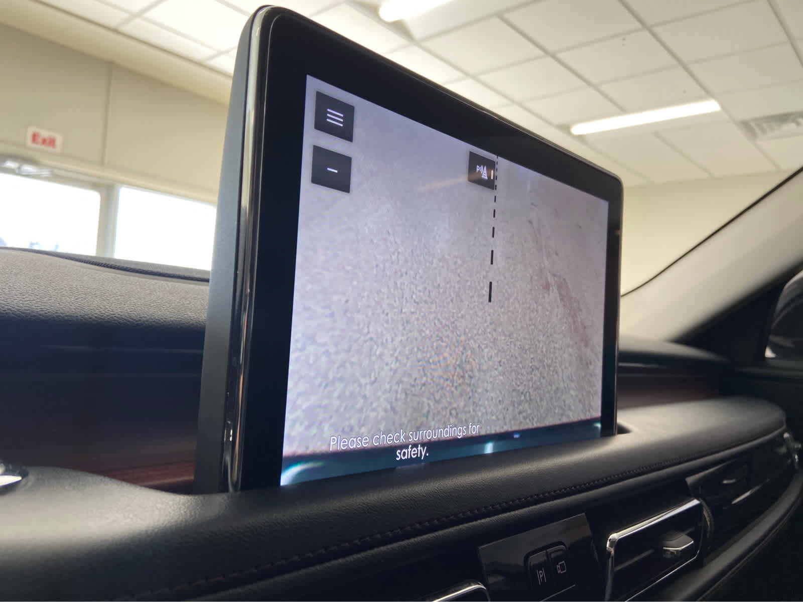 Used 2023 Lincoln Aviator Reserve w/ Class IV Trailer Tow Package image 36