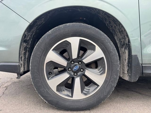 Used 2017 Subaru Forester 2.5i Premium w/ All-Weather Package AWD/4WD image 7
