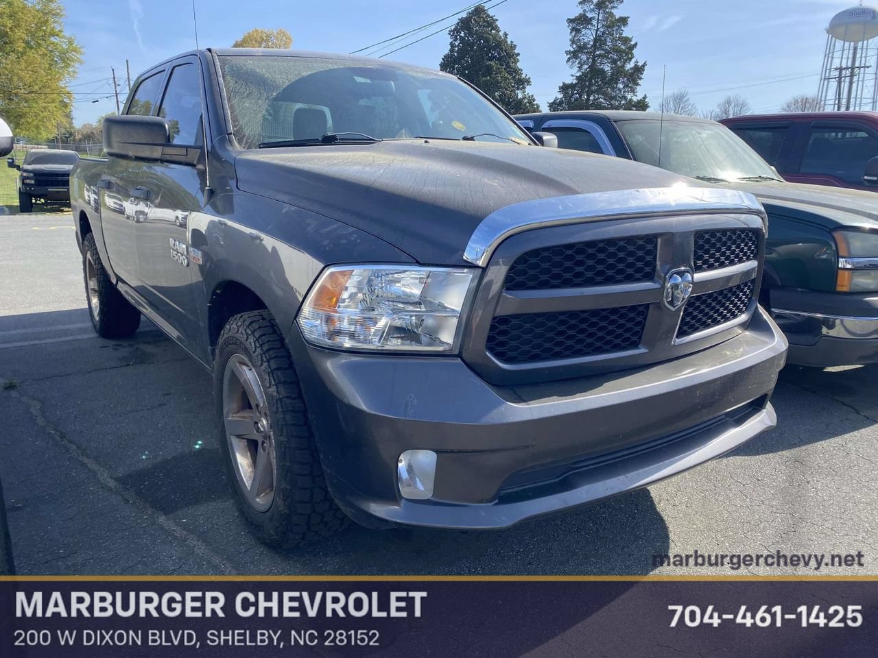 Used 2014 RAM 1500 Express RWD image 1
