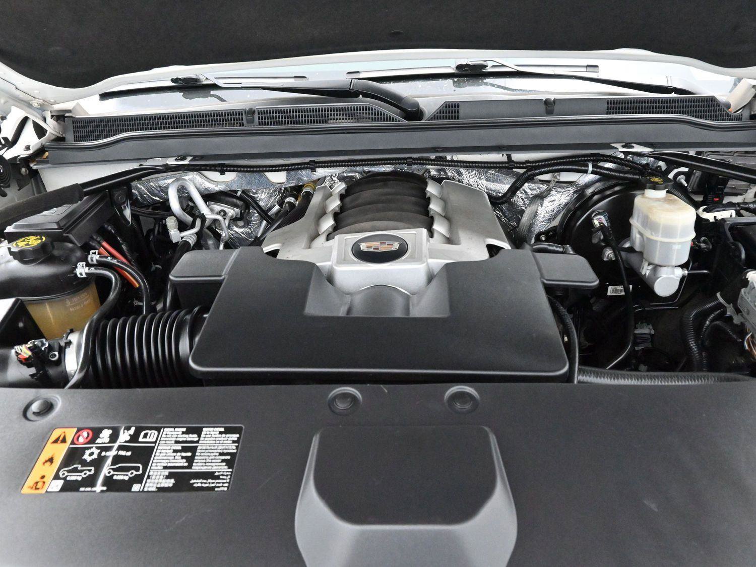 Used 2017 Cadillac Escalade ESV Luxury image 41