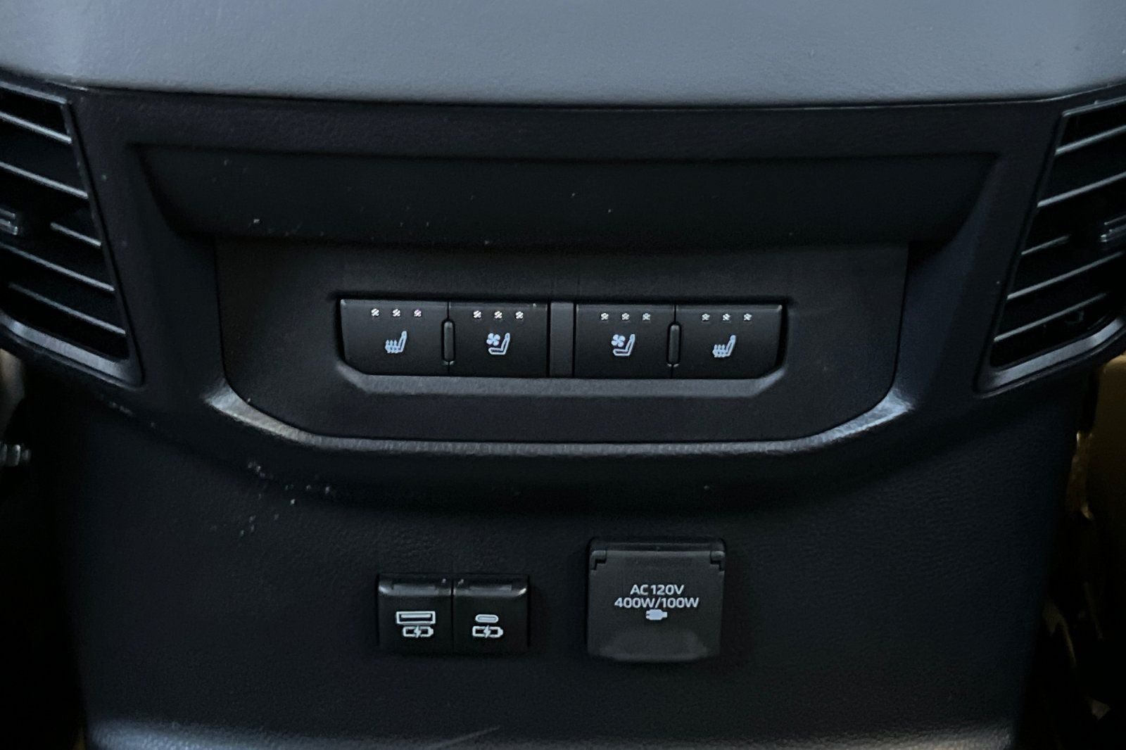 New 2026 Toyota Tundra Platinum AWD/4WD image 15