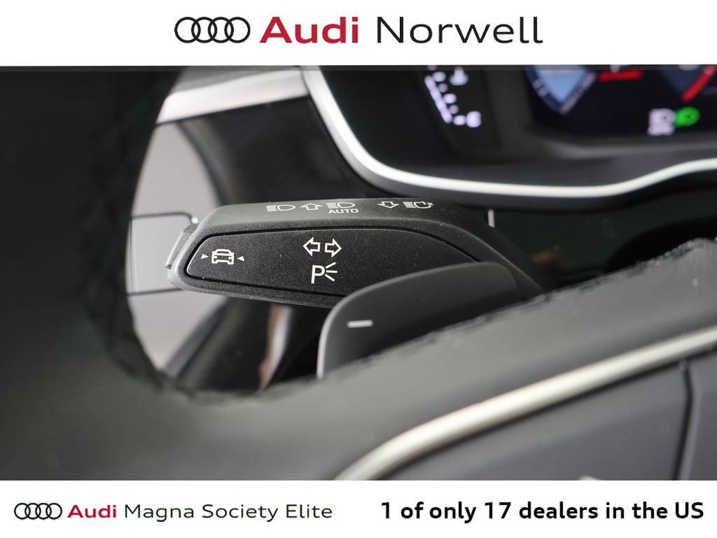 Certified 2025 Audi Q3 2.0T Premium w/ Convenience Package AWD/4WD image 28