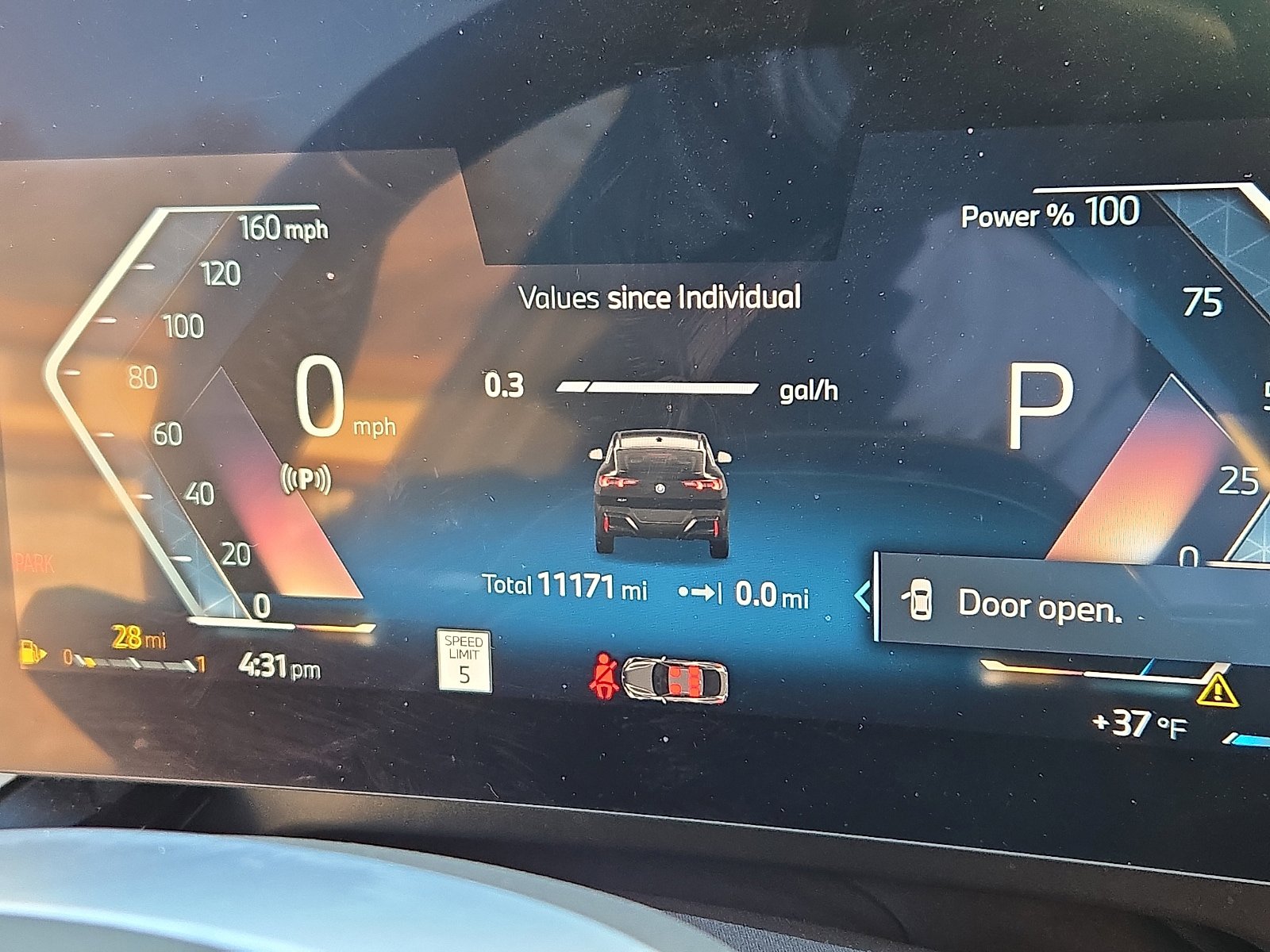 Used 2025 BMW X2 xDrive28i w/ Premium Package image 21