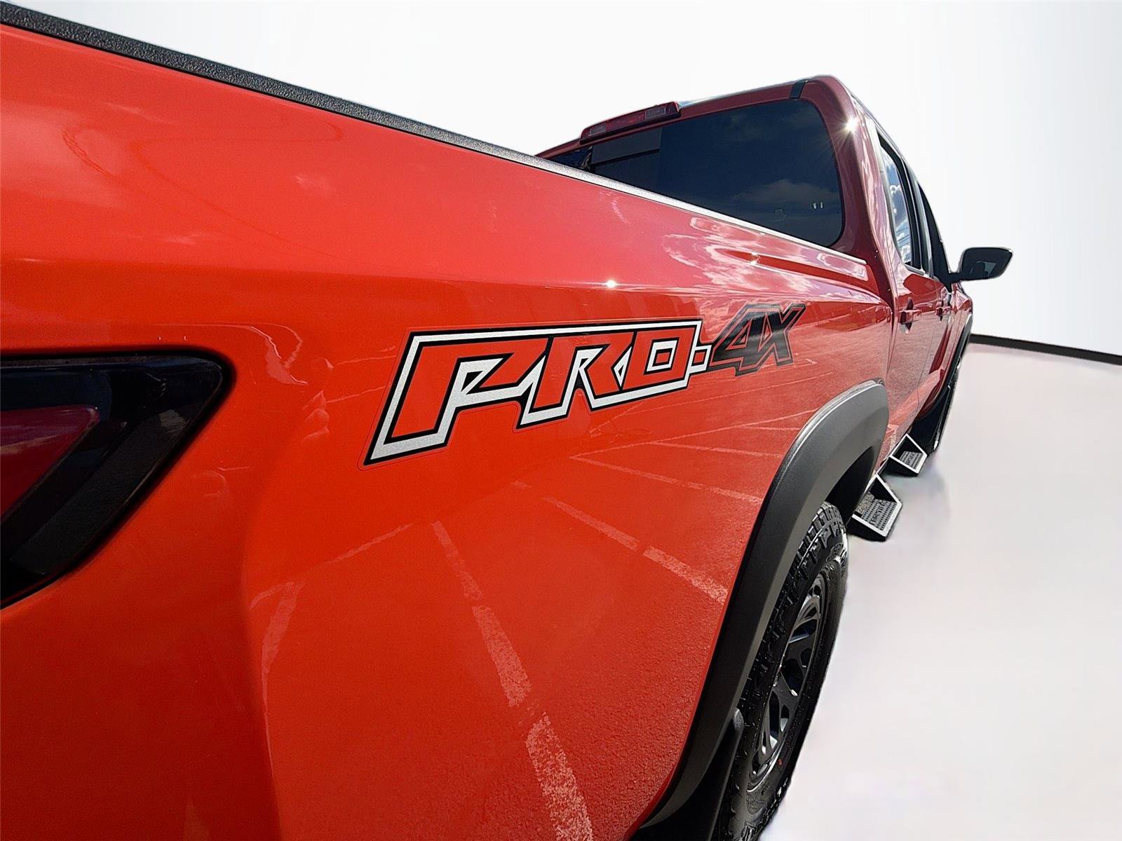 New 2026 Nissan Frontier PRO-4X w/ Pro-4x Convenience Package image 31