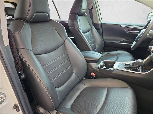 Used 2020 Toyota RAV4 Limited AWD/4WD image 22