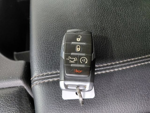 Used 2020 RAM 1500 Laramie AWD/4WD image 7